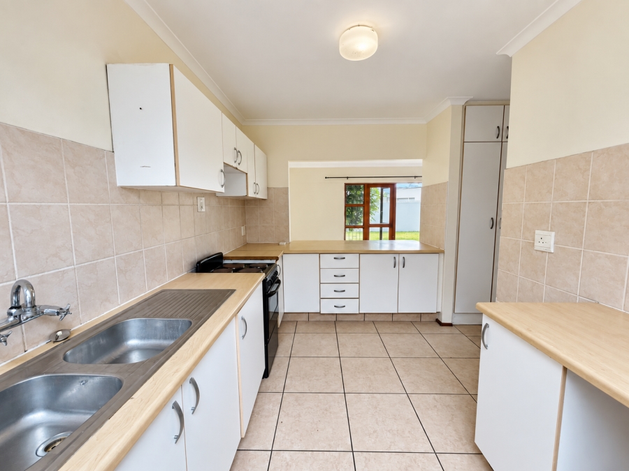 3 Bedroom Property for Sale in Edgemead Western Cape